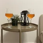 Joud\'S Apartment